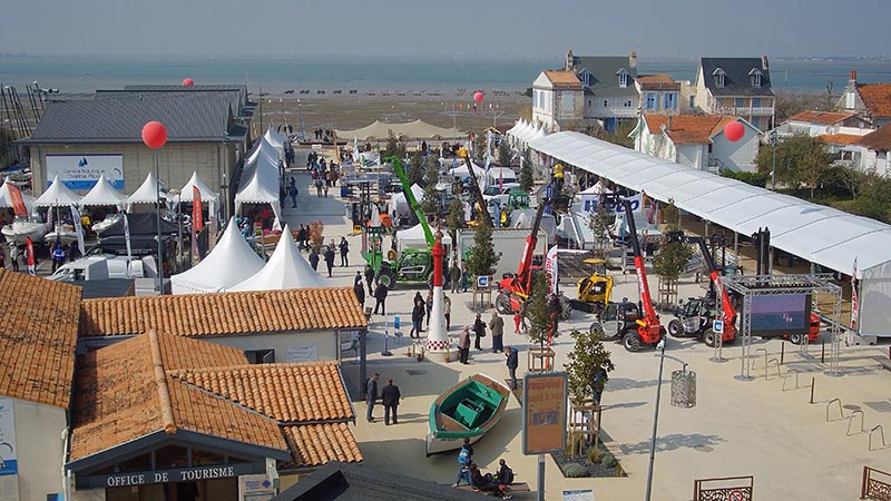 vue aerienne salon de la conchyliculture La Tremblade